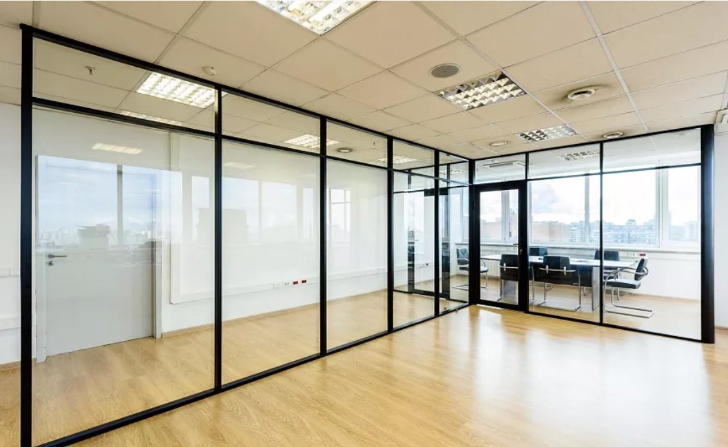 Офисные перегородки: виды, варианты комплектации, рекомендации по применению